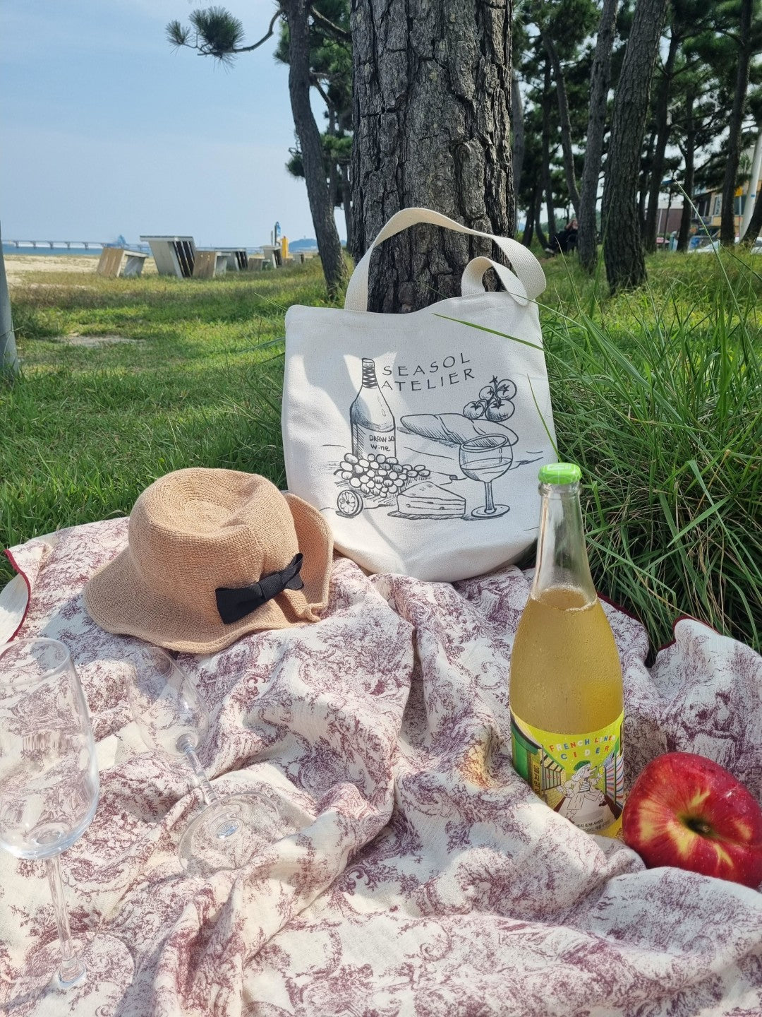 Picnic drawing illustration Handcrafted  eco bag, canvas bag