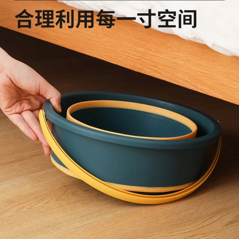 Portable 16.8L Silicone Bucket with Cover for Outdoor Activities and Household Use