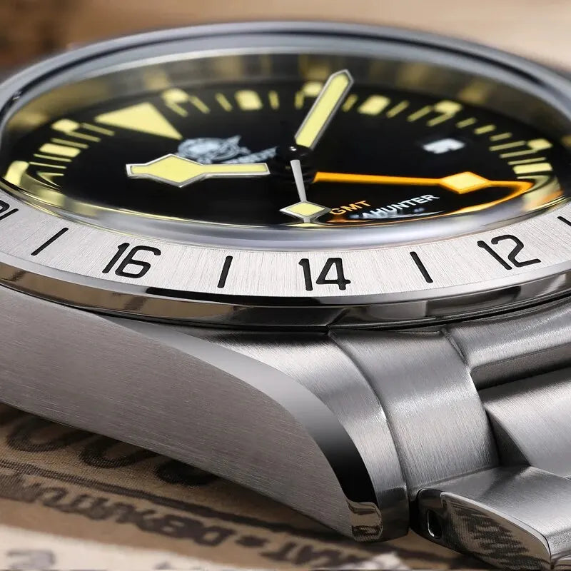 Men's Luminous Stainless Steel Diver Watch with Calendar Display