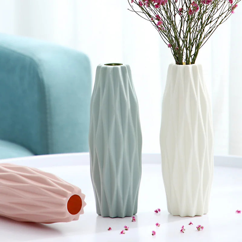 Elegant Nordic Origami Style Flower Vase for Home Decor