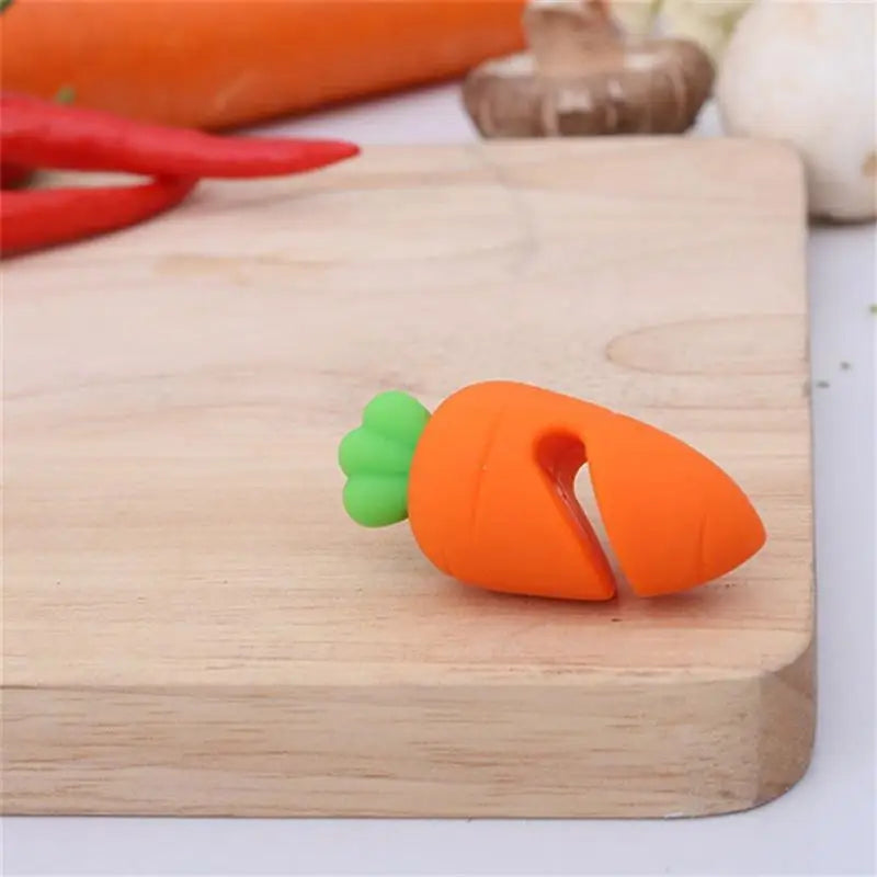 Creative Little Vegetable and Poultry Pot Lid Lifter