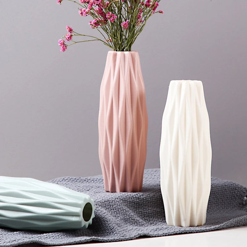Elegant Nordic Origami Style Flower Vase for Home Decor
