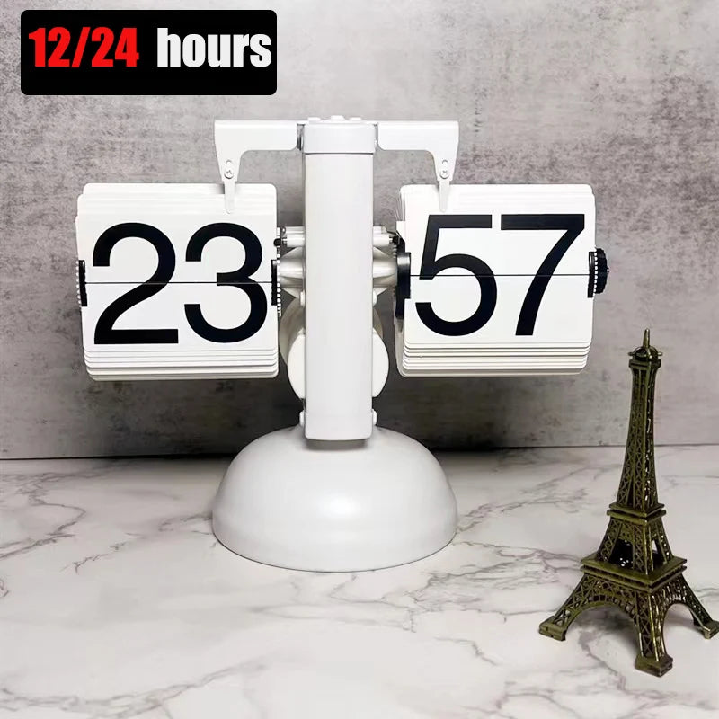 Vintage European-Style Mechanical Flip Clock with Automatic Page Turning